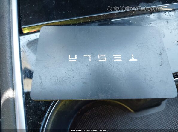 5YJ3E1EB9JF181987 2018 TESLA MODEL 3 Черный Вид панели приборов