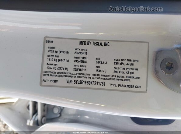 5YJ3E1EB9KF211751 2019 TESLA MODEL 3 White Vista del compartimento del motor