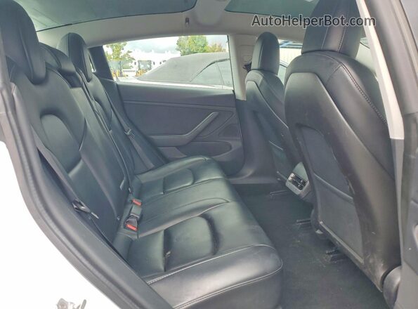 5YJ3E1EB9LF650112 2020 TESLA MODEL Белый Вид задних сидений