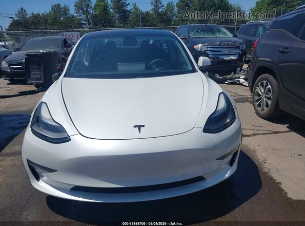 5YJ3E1EB9MF928217 2021 TESLA MODEL 3 White Dashboard view
