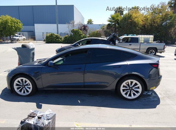 5YJ3E1EB9NF138756 2022 TESLA MODEL 3 Black Vista interior trasera