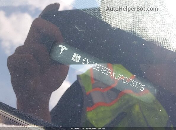5YJ3E1EBXJF075175 2018 TESLA MODEL 3 Dark Blue Engine compartment view