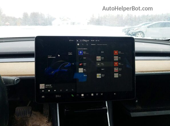 5YJ3E1EBXJF107719 2018 TESLA MODEL Blue Instrument cluster view