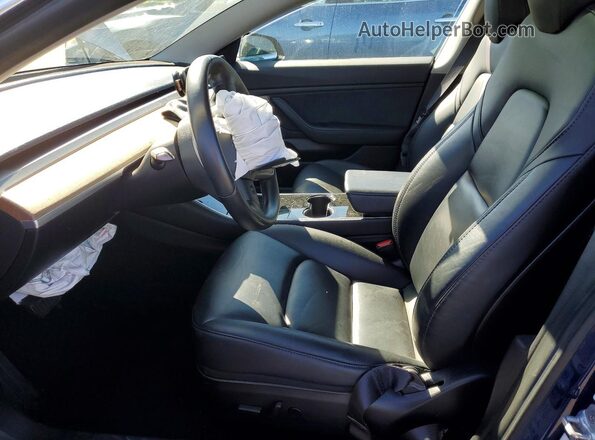5YJ3E1EBXKF210821 2019 TESLA MODEL Blue Front interior view