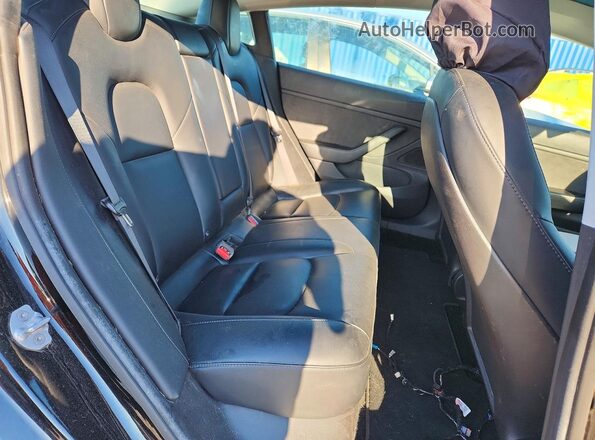 5YJ3E1EBXKF453335 2019 TESLA MODEL Black უკანა სალონის ხედი