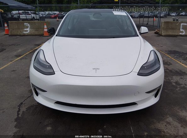 5YJ3E1EBXNF121948 2022 TESLA MODEL 3 White ხელსაწყოთა პანელის ხედი