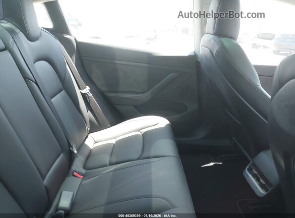 5YJ3E1EBXNF246660 2022 TESLA MODEL 3 White VIN sticker view