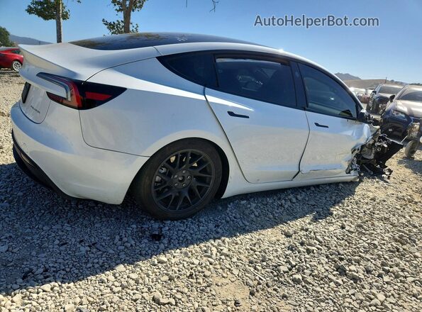 5YJ3E1EBXRF730561 2024 TESLA MODEL White Trasero derecho