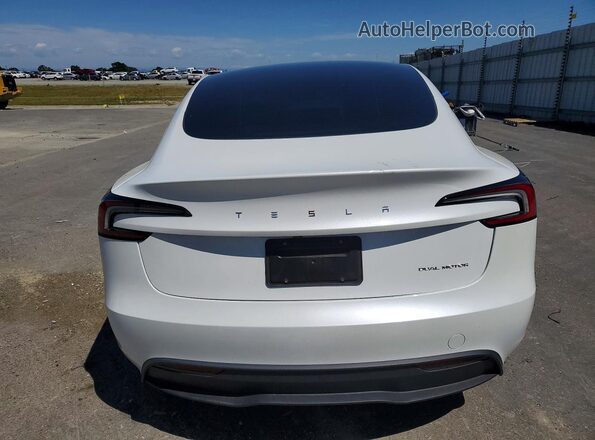 5YJ3E1EBXSF943189 2025 TESLA MODEL White უკანა ხედი
