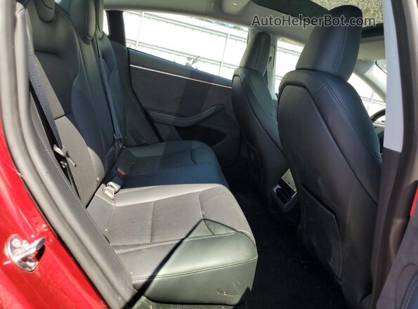 5YJ3E1EBXSF943774 2025 TESLA MODEL Red Հետևի նստատեղերի տեսք