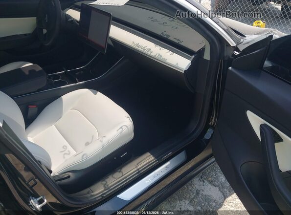 5YJ3E1EC0LF603477 2020 TESLA MODEL 3 Black Widok wnętrza z przodu