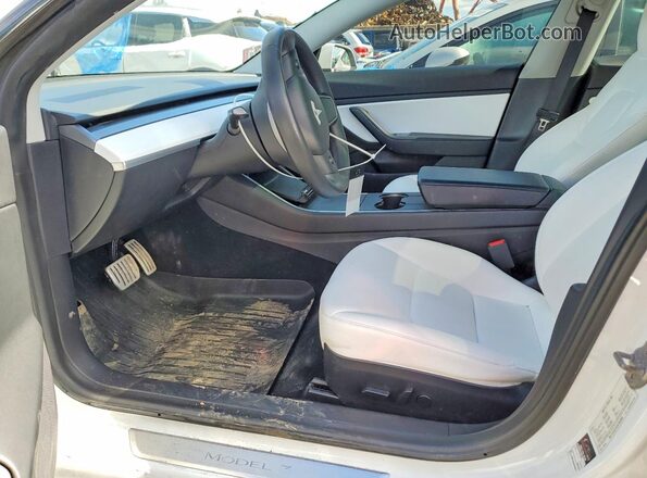 5YJ3E1EC3LF642080 2020 TESLA MODEL White წინა სალონის ხედი