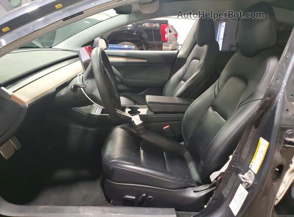 5YJ3E1EC3NF114557 2022 TESLA MODEL Gray Вид салону спереду