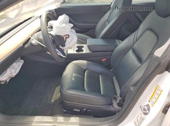 5YJ3E1ECXMF926484 2021 TESLA MODEL White Вид салону спереду
