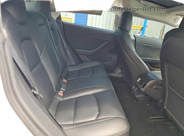5YJ3E1ECXMF926484 2021 TESLA MODEL White Вид задніх сидінь