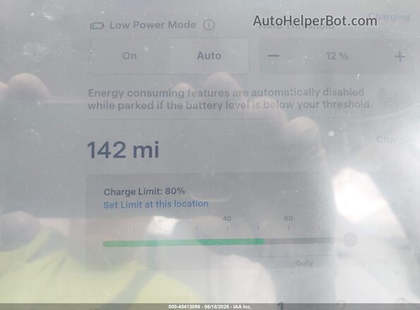 5YJ3E1ET3RF769601 2024 TESLA MODEL 3 Красный Вид щитка приборов