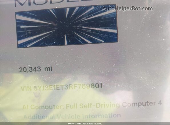 5YJ3E1ET3RF769601 2024 TESLA MODEL 3 Красный Вид задних сидений