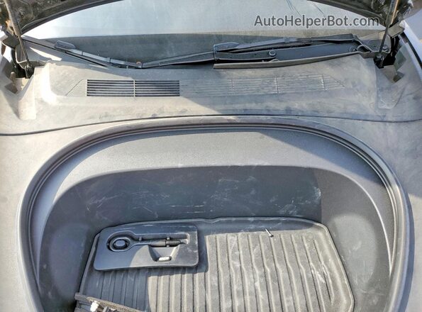 5YJ3E1ET6RF855825 2024 TESLA MODEL Gray Rear interior view