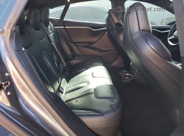 5YJSA1E21HF196002 2017 TESLA MODEL Gray Vista de los asientos traseros