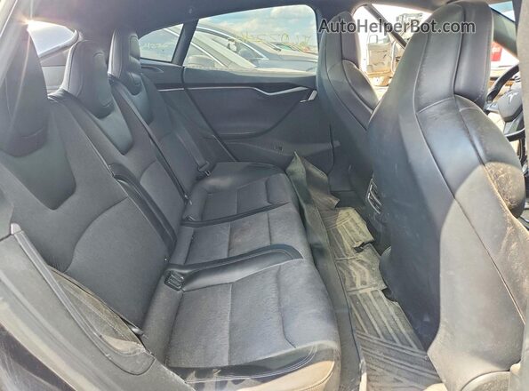 5YJSA1E22JF274549 2018 TESLA MODEL Gray Widok tylnych siedzeń