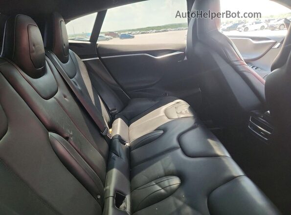 5YJSA1E25GF156830 2016 TESLA MODEL Red Widok tylnych siedzeń