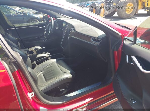5YJSA1E25HF201153 2017 TESLA MODEL S Красный Вид салона спереди