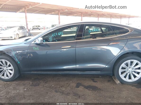 5YJSA1E2XGF128683 2016 TESLA MODEL S Gray Вид задньої частини салону