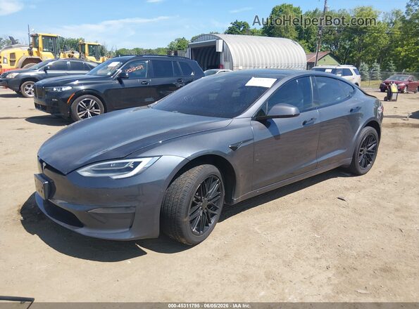 5YJSA1E68MF433694 2021 TESLA MODEL S Gray Առջևի ձախ երեք քառորդ տեսարան