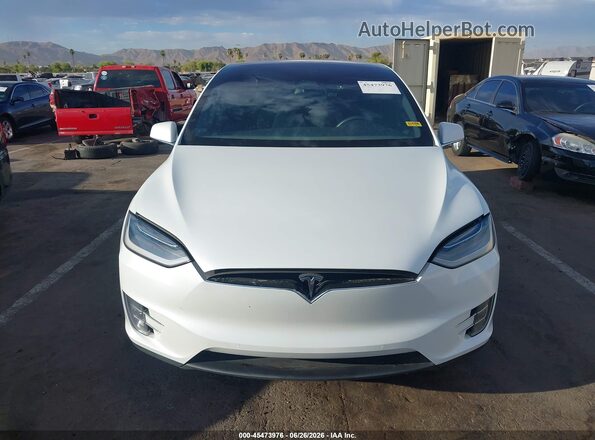 5YJXCAE25LF286018 2020 TESLA MODEL X Белый Вид задней части салона