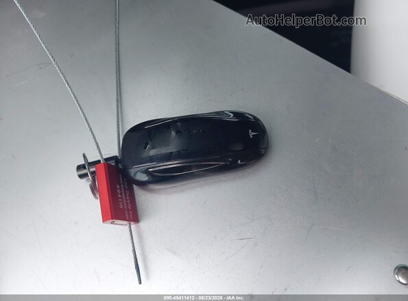 5YJXCBE21HF050270 2017 TESLA MODEL X Red Dashboard view