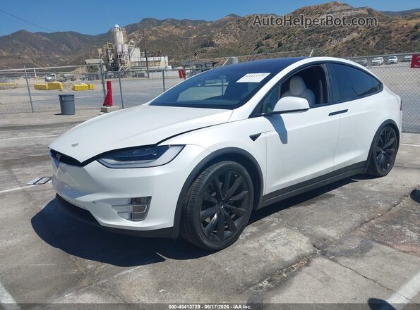 5YJXCBE27LF239093 2020 TESLA MODEL X White წინა მარცხენა ხედი სამი მეოთხედიდან
