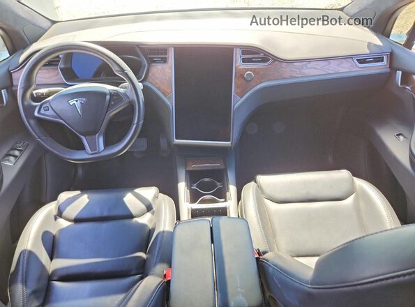 5YJXCBE28MF322520 2021 TESLA MODEL Blue Առջևի վահանակի տեսք