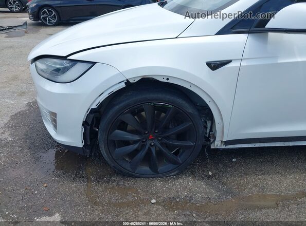 5YJXCBE29HF049531 2017 TESLA MODEL X Белый Вид спереди