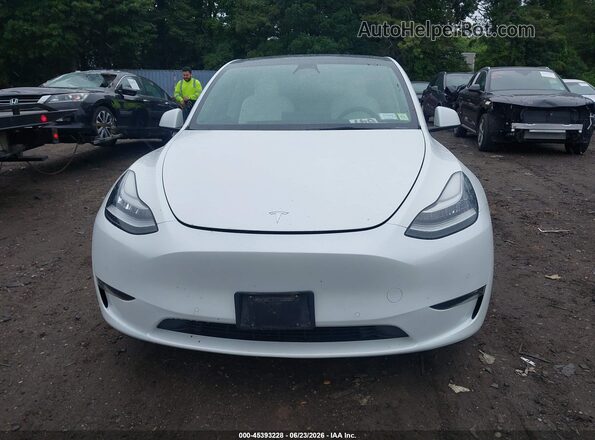 5YJYGAEE1MF130711 2021 TESLA MODEL Y White Widok zestawu wskaźników