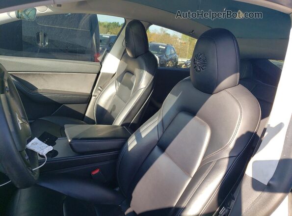 5YJYGAEE3MF191025 2021 TESLA MODEL Белый Вид салона спереди