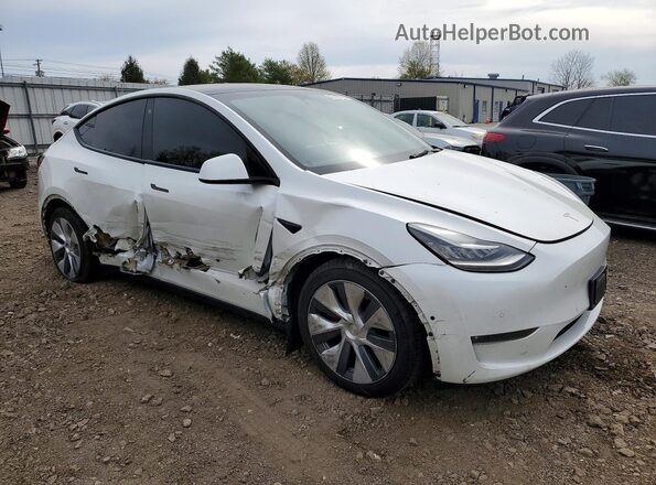 5YJYGAEE3MF191025 2021 TESLA MODEL Белый Передняя правая четверть