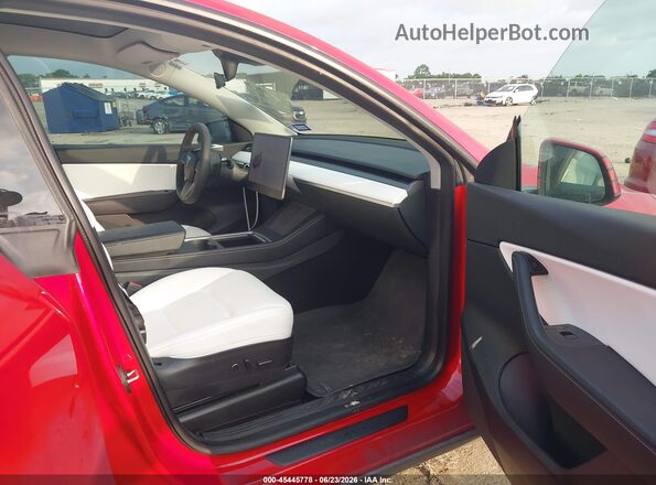 5YJYGDEE0MF183630 2021 TESLA MODEL Y Red Widok wnętrza z przodu