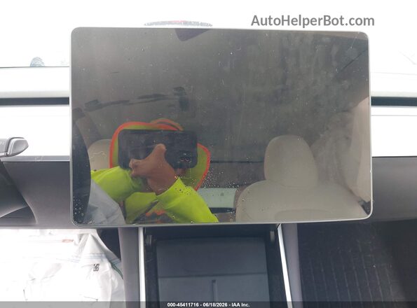 5YJYGDEE1LF034528 2020 TESLA MODEL Y Black Հետևի նստատեղերի տեսք