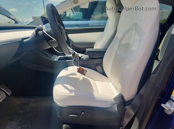 5YJYGDEE1MF144125 2021 TESLA MODEL Синий Вид салона спереди
