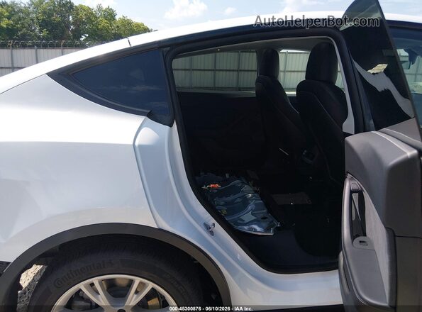 5YJYGDEE1MF192076 2021 TESLA MODEL Y White VIN կոդի պիտակի տեսք