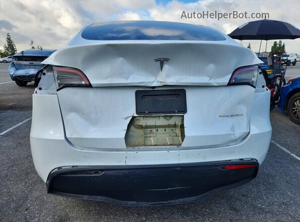 5YJYGDEE2MF086476 2021 TESLA MODEL White Rear view