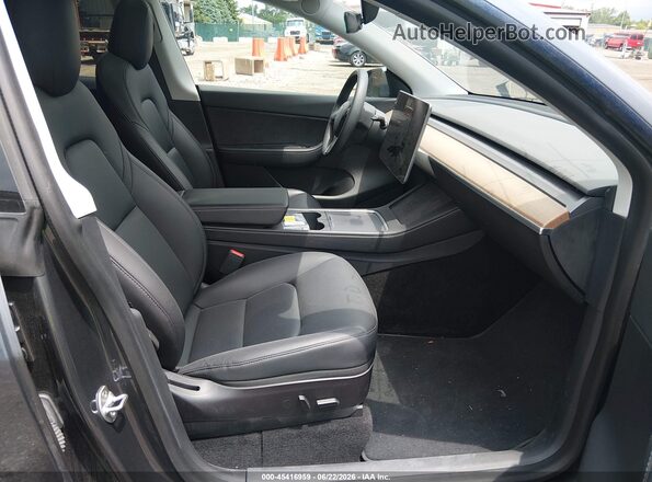 5YJYGDEE2MF187887 2021 TESLA MODEL Y Blue Front interior view
