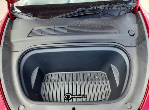 5YJYGDEE4LF034717 2020 TESLA MODEL Красный Вид задней части салона