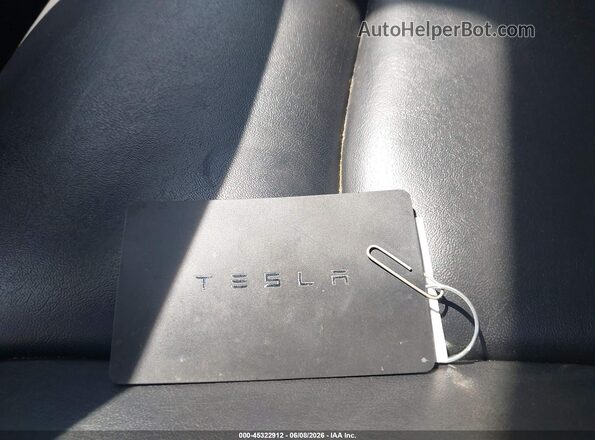 5YJYGDEE4MF082218 2021 TESLA MODEL Y Серый Вид панели приборов