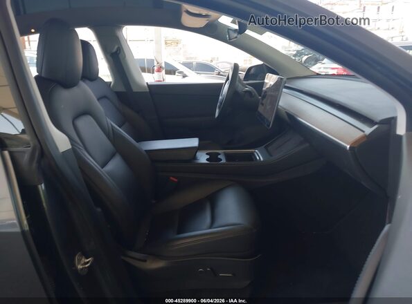 5YJYGDEE4MF182397 2021 TESLA MODEL Y Gray Սալոնի դիմացի տեսք