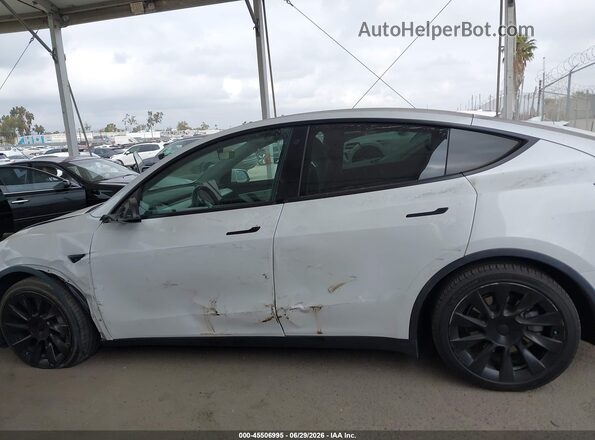 5YJYGDEE4MF277171 2021 TESLA MODEL Y White 