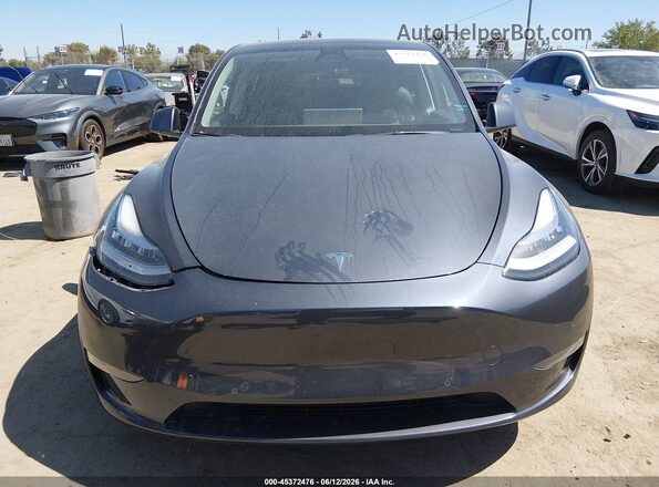 5YJYGDEE4MF282046 2021 TESLA MODEL Y Gray Rear interior view