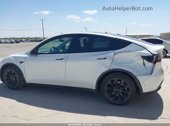 5YJYGDEE4MF303722 2021 TESLA MODEL Y Белый Вид спереди