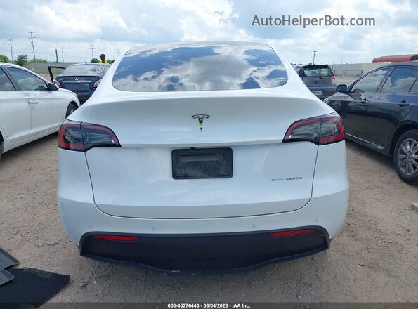 5YJYGDEE4MF305325 2021 TESLA MODEL Y White 360 interior view