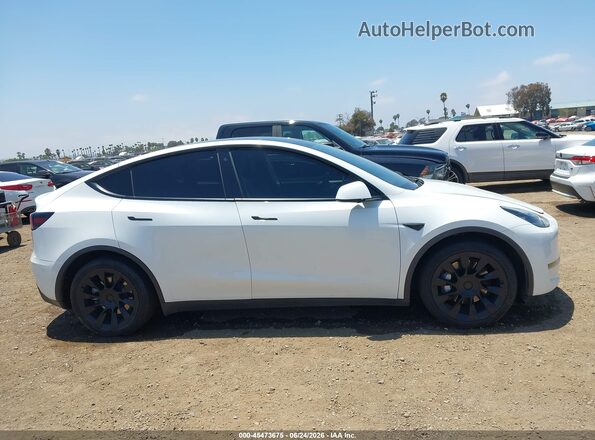 5YJYGDEE5LF052577 2020 TESLA MODEL Y Белый Вид задней части салона